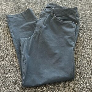 Lululemon - ABC Classic-Fit 5 Pocket Pant 34 - Utilitech